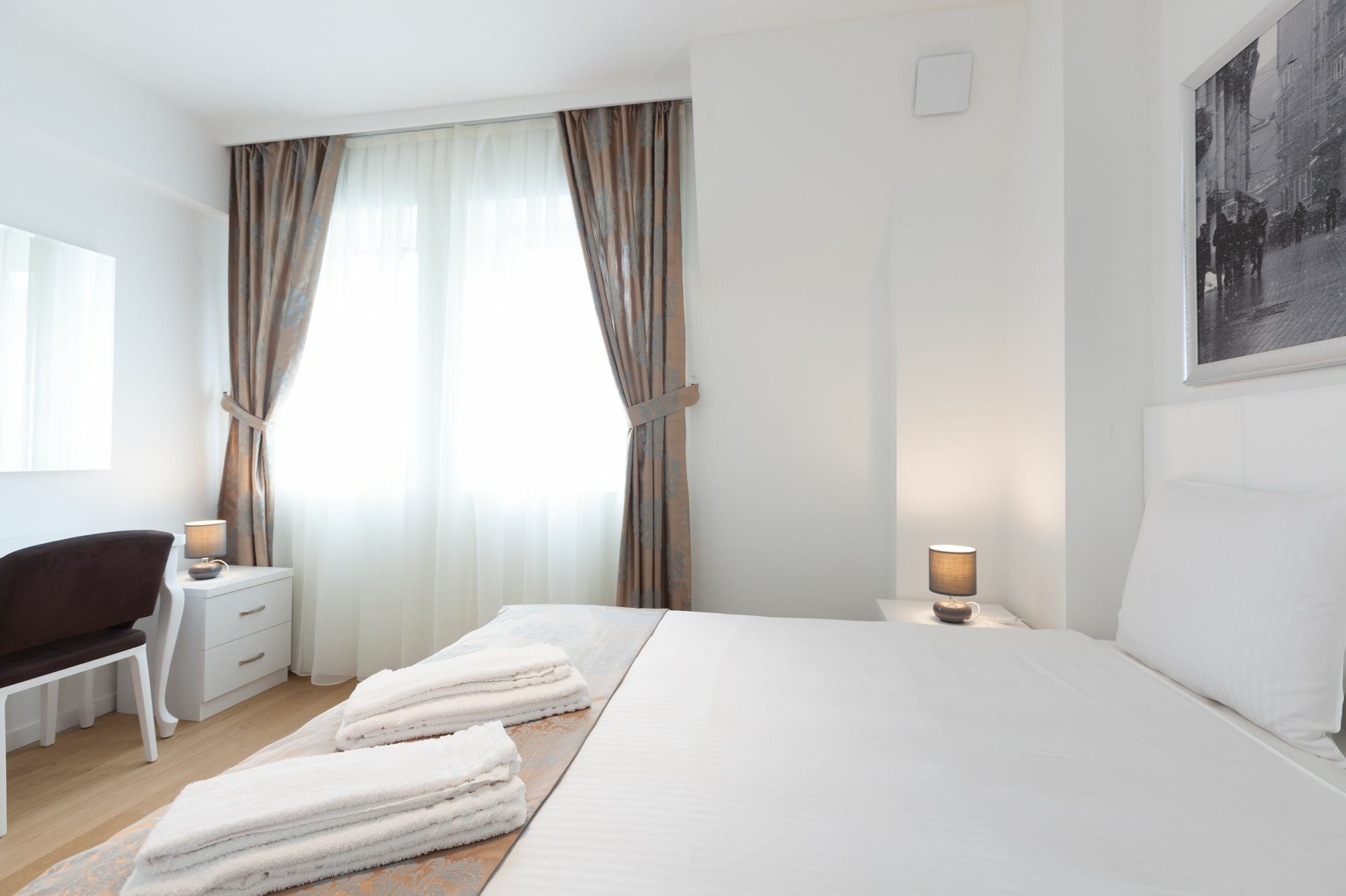 Residence Regent 55 Bruxelles Eksteriør billede